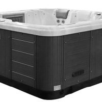oec_everest_hot_tub_002
