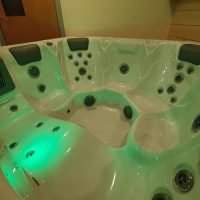 oec_everest_hot_tub_011